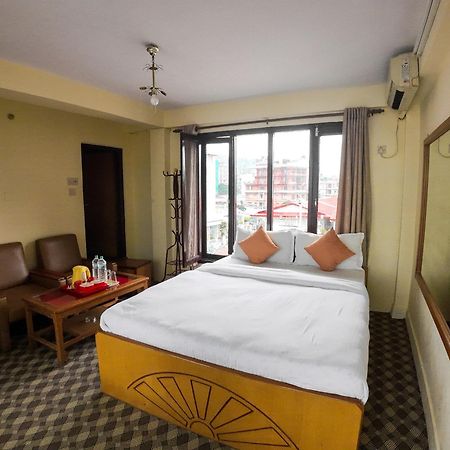 Hotel Travel Inn Pokhara Eksteriør bilde